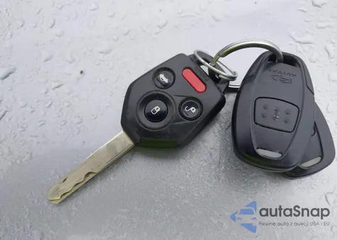 2013 Subaru Legacy 2.5I Limited из США, поврежденный, VIN 4S3BMBJ60D3028591